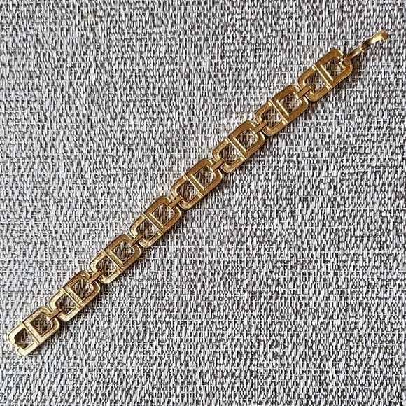 Christian Dior Vintage CD 18k Gold Plated Bracelet - Picture 2 of 10